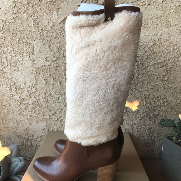 Ugg boot / Last Pair / Size 9 1/2 - Picture 2 of 7